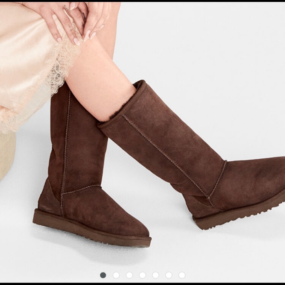 Classic Tall Ugg Australia Winter Boots in Chocolate